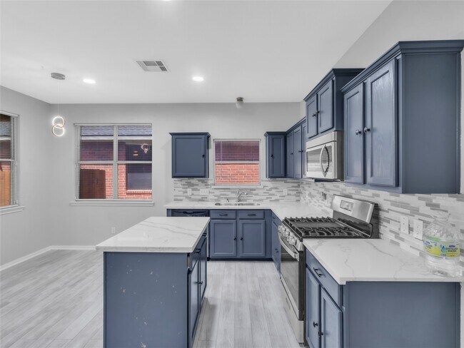 Building Photo - 15834 Mountain Mist Trail