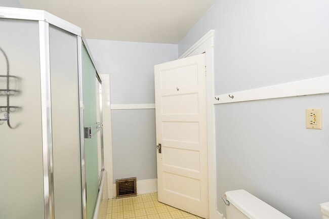 Building Photo - Spacious 3BR Home near parks & shops in North Berkeley