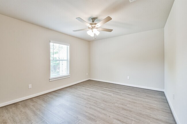 Building Photo - 118 Prairie Dawn Cir