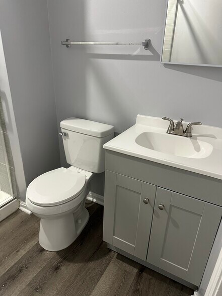 Building Photo - 151 Azalea Ct