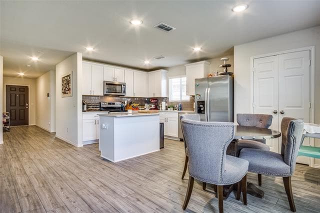 Building Photo - 4620 Greyberry Dr