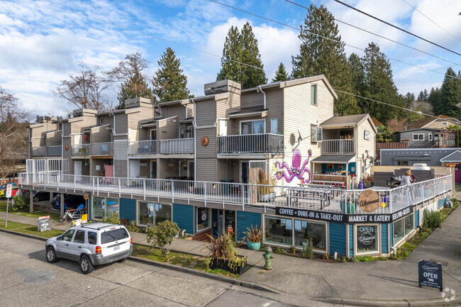 Exterior - Endolyne Garden Apts