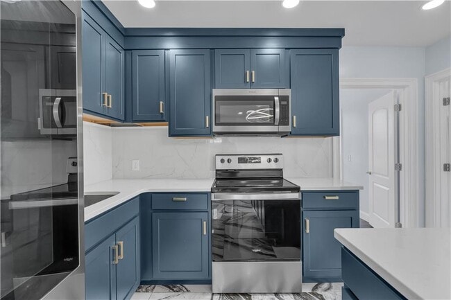 Building Photo - 255 Pearl St