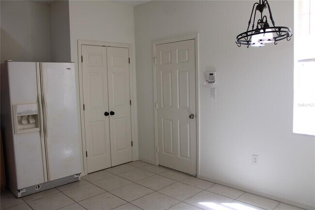 Building Photo - 3429 Parkridge Cir