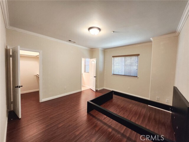 Building Photo - 1016 W Huntington Dr