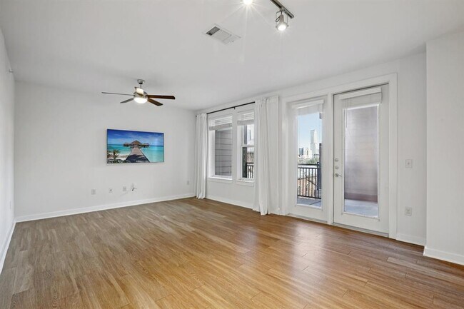 Building Photo - 1900 Barton Springs Rd