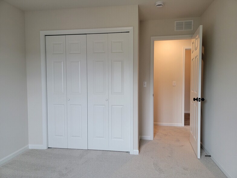 Building Photo - 149 Beech Tree Ct