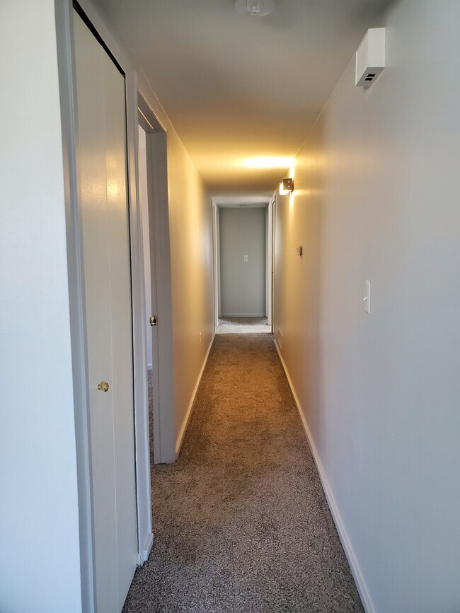 Building Photo - 30492 Groveland St