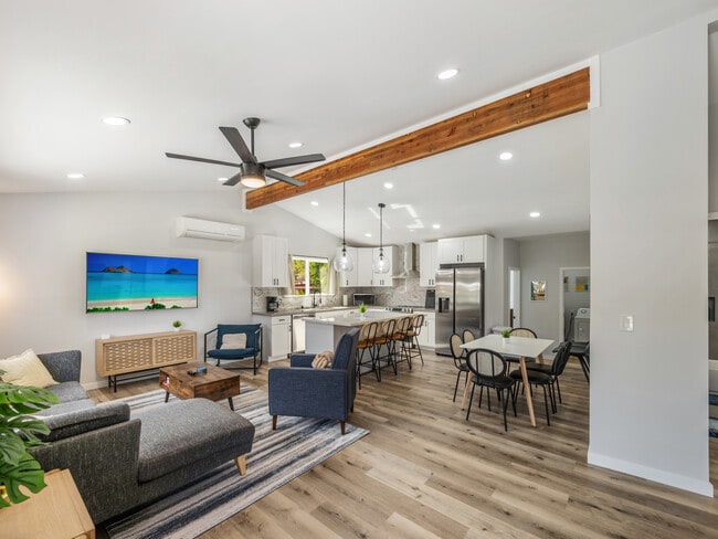 Building Photo - 95-148 Waimakua Dr