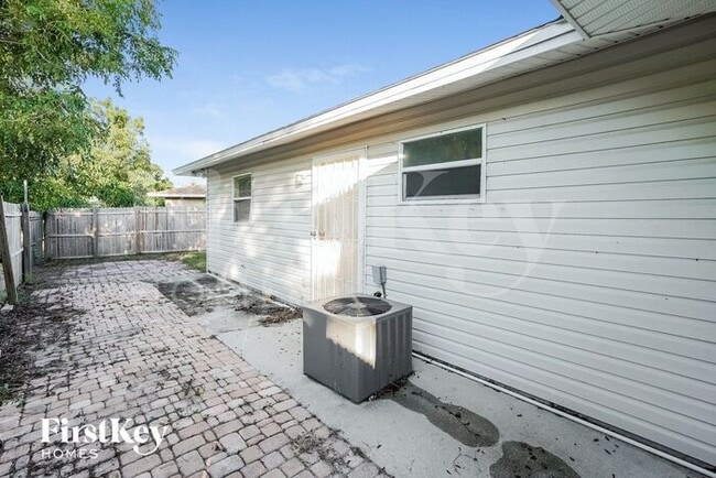 Building Photo - 12135 Americus Ln