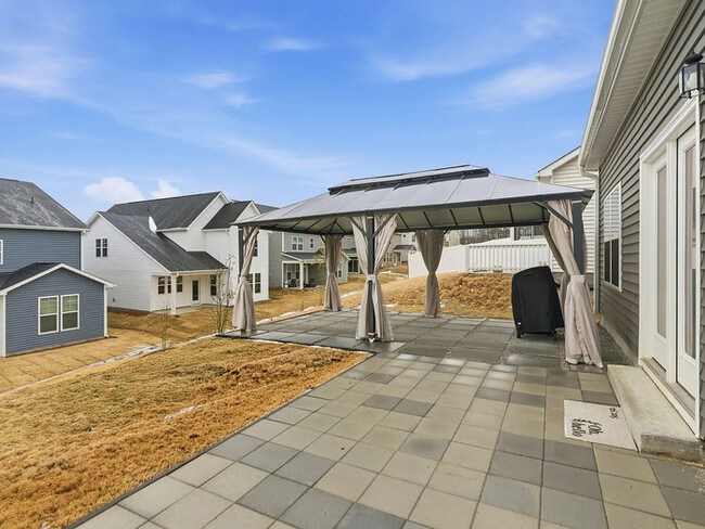 Building Photo - Earn Wealth While Leasing - Like a Homeowner - Lease to Own