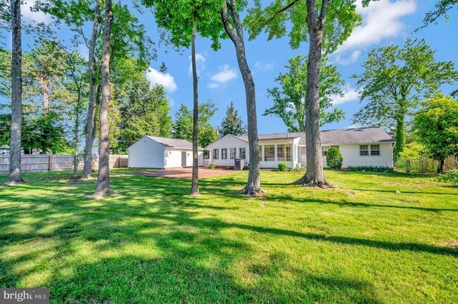 Building Photo - 1732 Beverly Dr