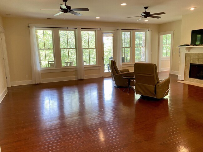 Building Photo - 65 Orvis Stone Cir