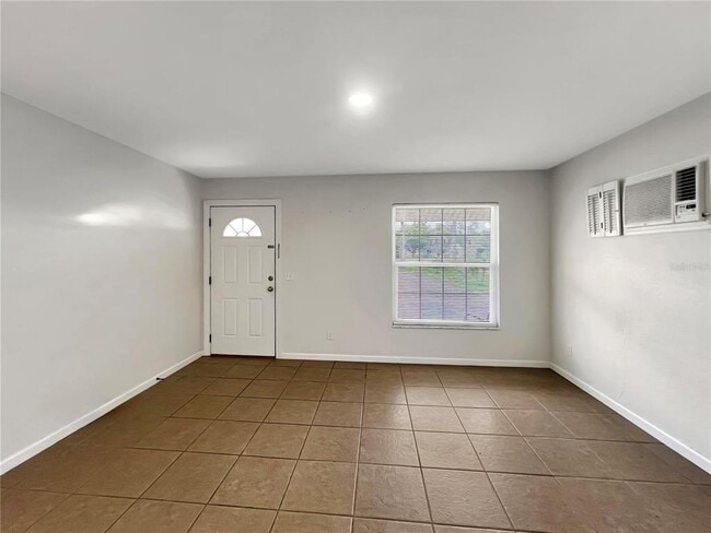 Building Photo - 11594 1st Ave