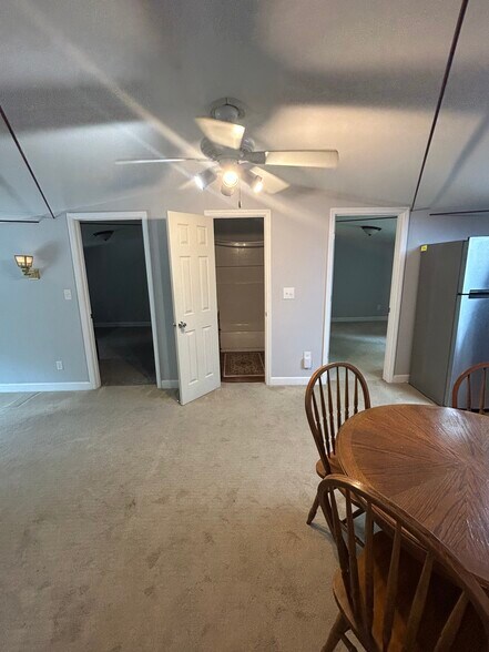 Entry View - 13 Mountain Meadows Rd