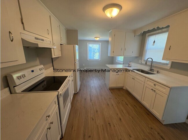 Building Photo - 31 Studley Ave