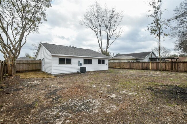 Building Photo - 8323 Blacksmith Dr