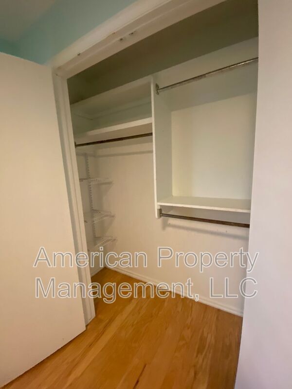 Building Photo - 1729 Melrose Dr