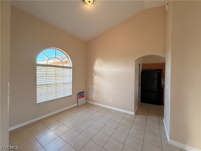 Building Photo - 3808 25th St SW