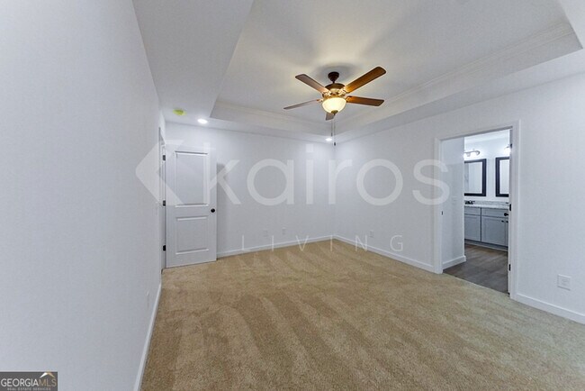 Building Photo - 142 Hughes Dr