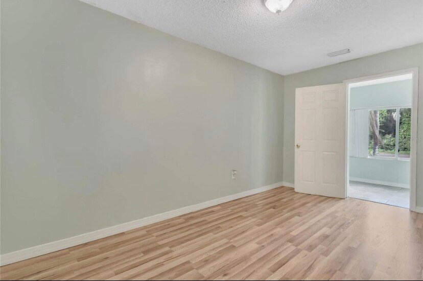 Building Photo - 308 N Prescott St