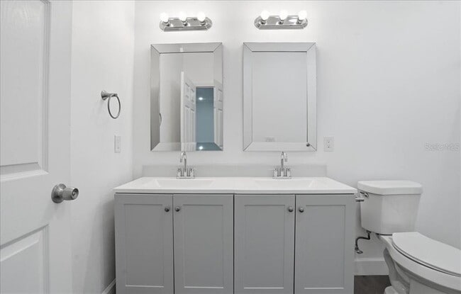 Building Photo - 1535 13th St S