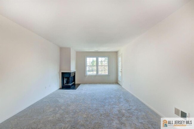 Building Photo - 1909 Tanglewood Ct