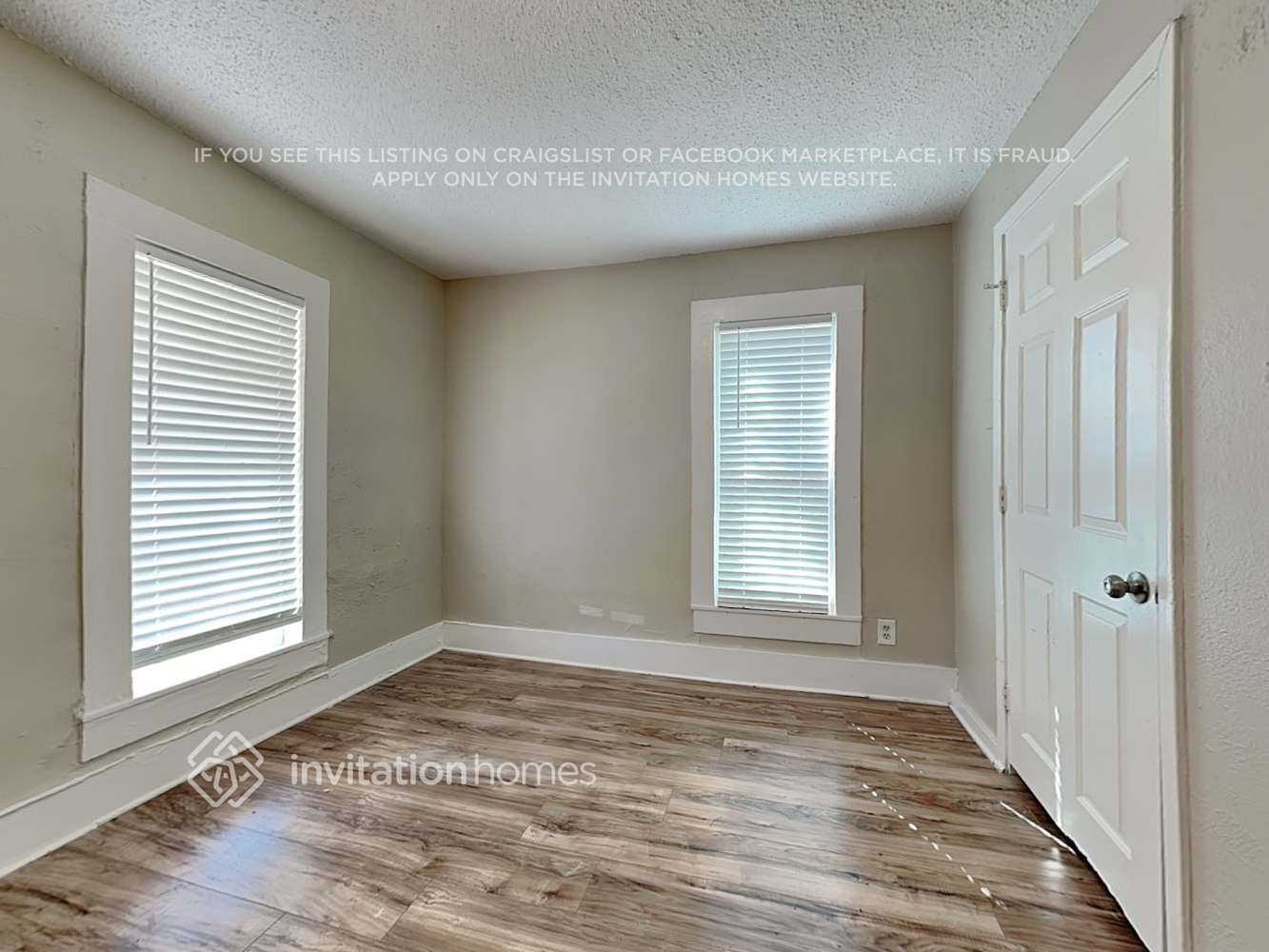 Building Photo - 705 N Alamo Rd