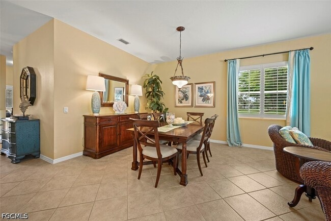 Building Photo - 13800 Farnese Dr