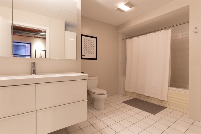 Building Photo - 717 Atlantic Ave