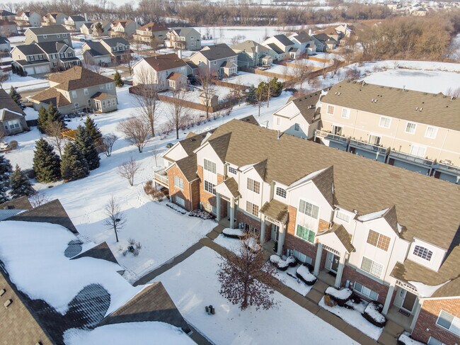 Building Photo - 3414 Cameron Dr