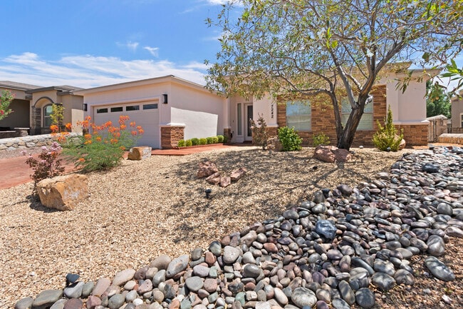 Building Photo - 7242 Canyon Wren Ave