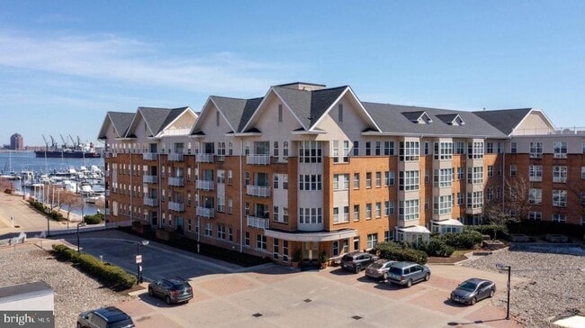 Building Photo - 23 Pierside Dr