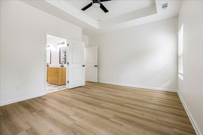 Building Photo - Stunning New Construction House in East Memphis!