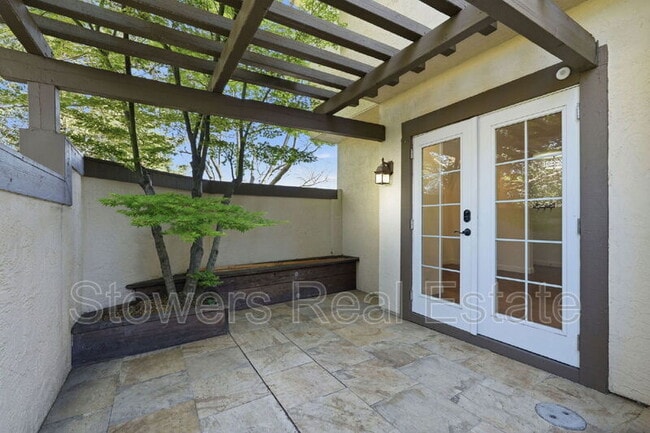 Building Photo - 500 Churchill Downs Ct