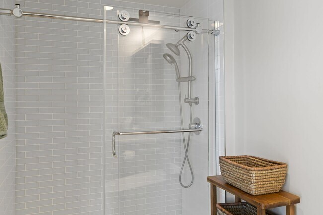 Building Photo - SKY ALA MOANA 3709 - 2 Bedroom & 2 Bathroom