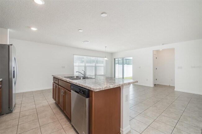 Building Photo - 11220 Gold Compass St