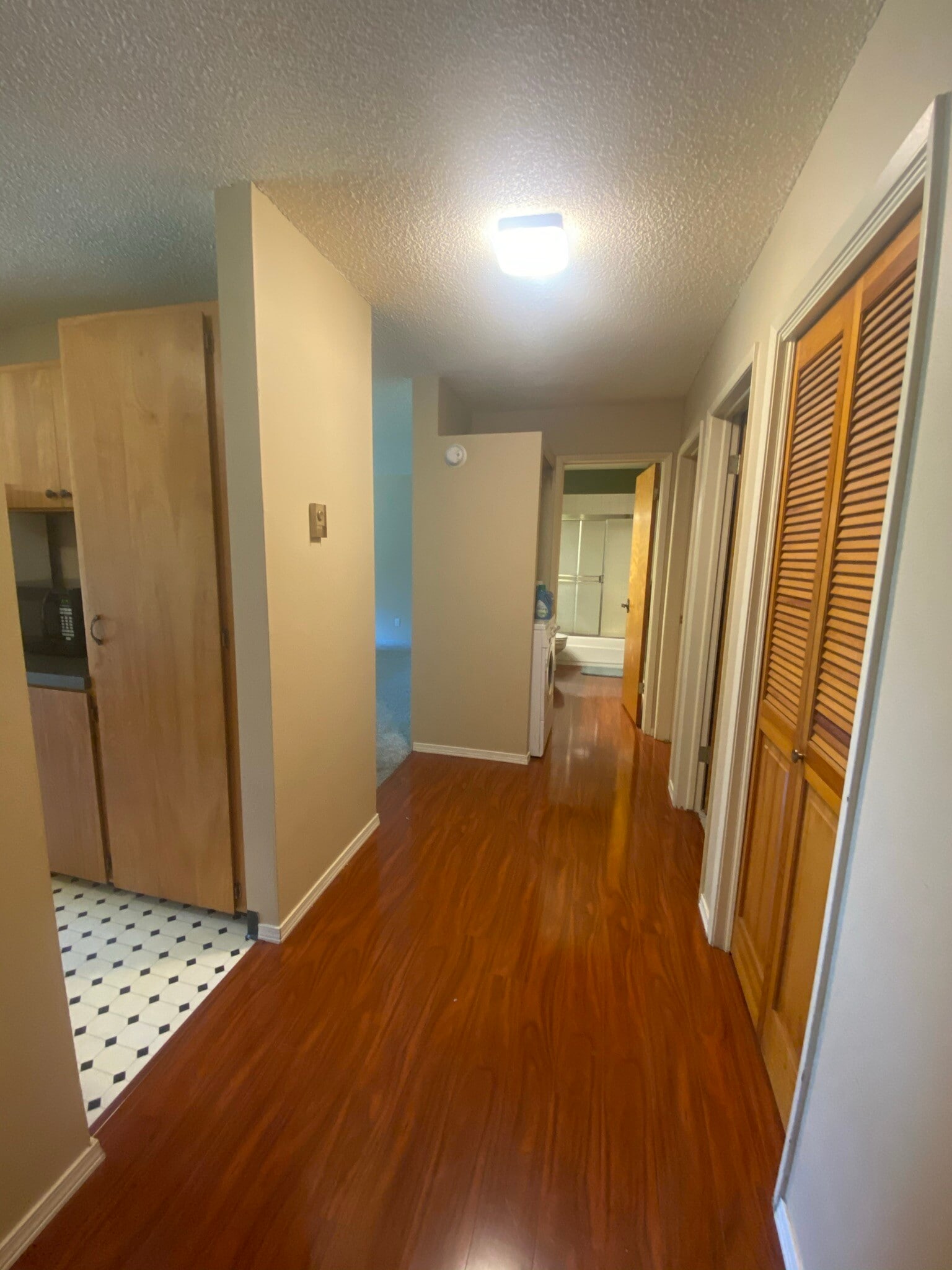 Building Photo - 1220 NW State St