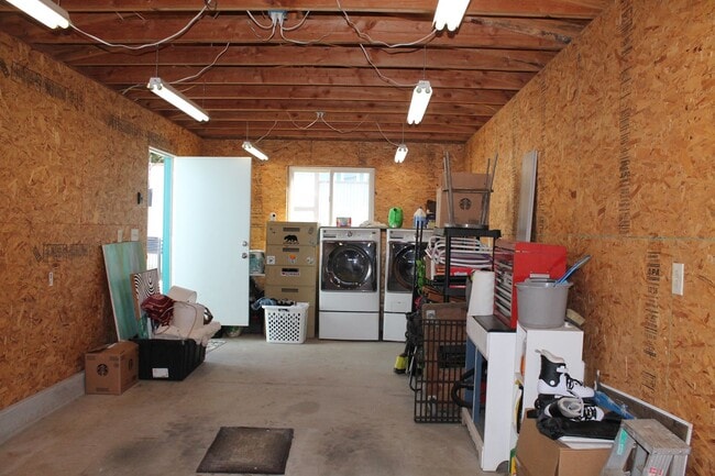 Building Photo - Morro Bay Home