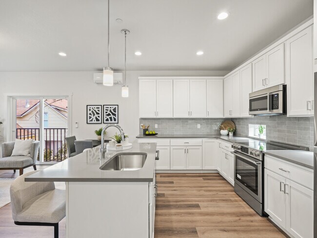 Building Photo - 21 Sherrett