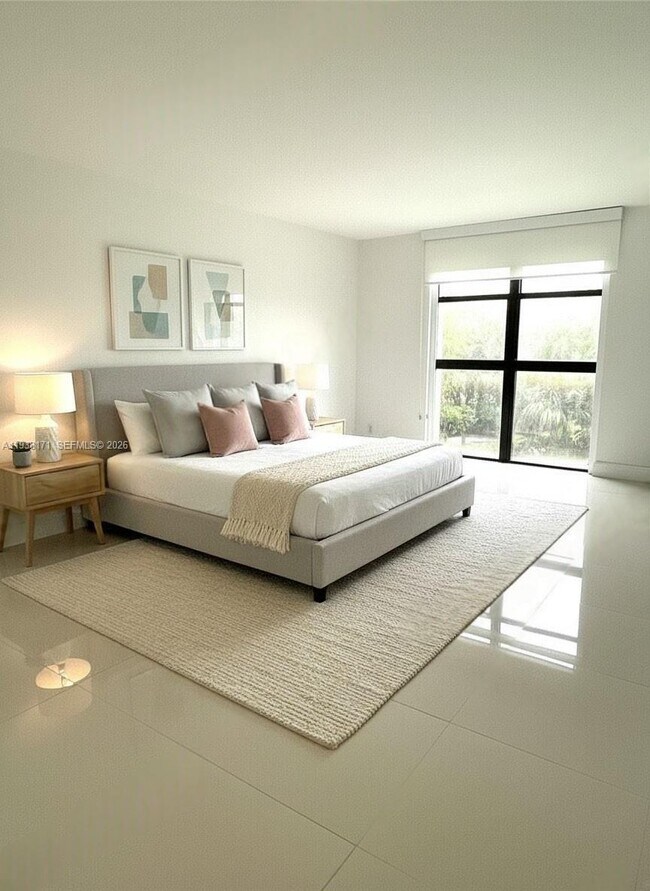 Building Photo - 2000 Towerside Terrace