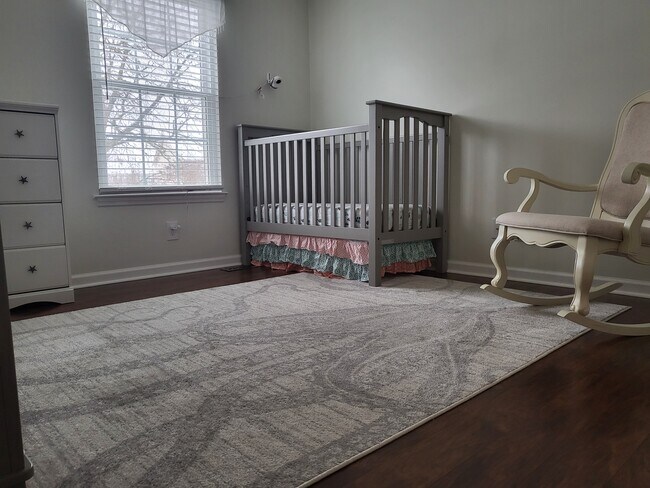 Building Photo - 104 Windsor Ct