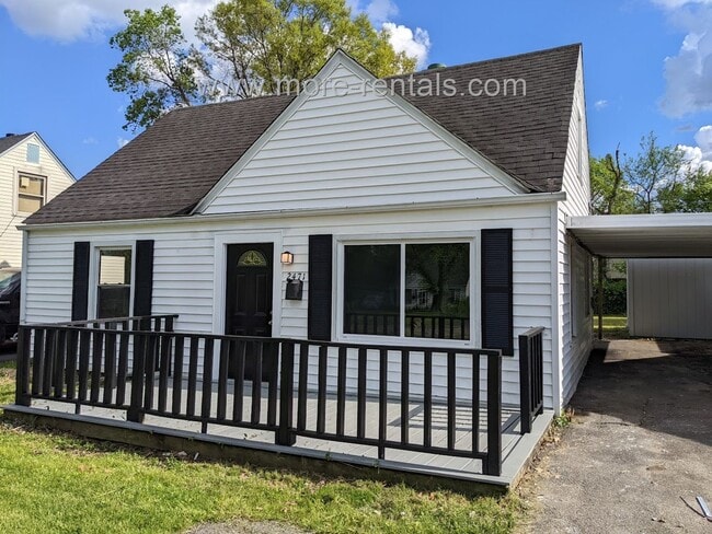 Primary Photo - Newly remodeled house on a dead-end street