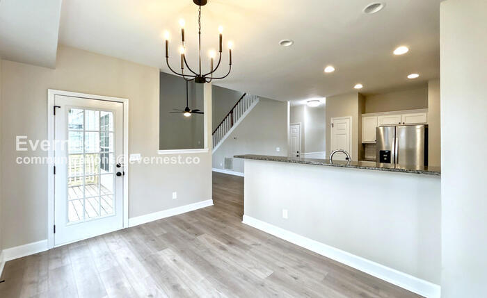 Building Photo - 1112 Clairmonte Dr