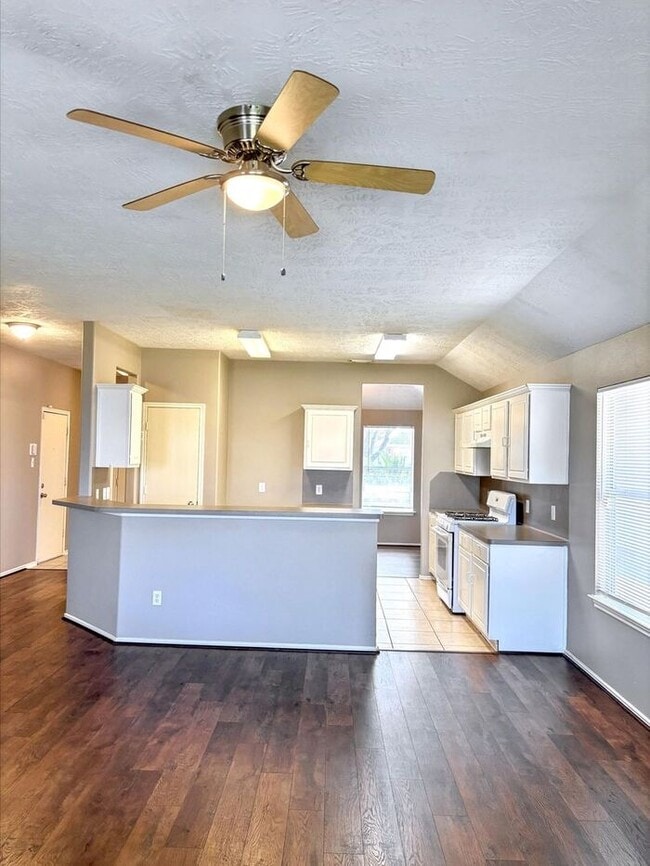 Building Photo - 11319 Moonlight Ridge Dr