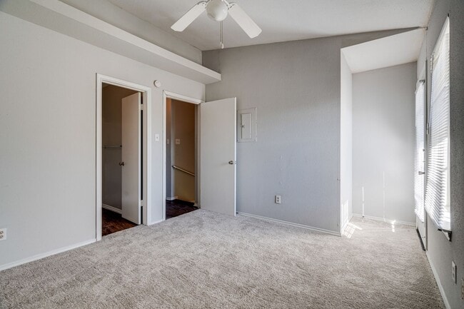 Building Photo - 1830 River Crossing Cir