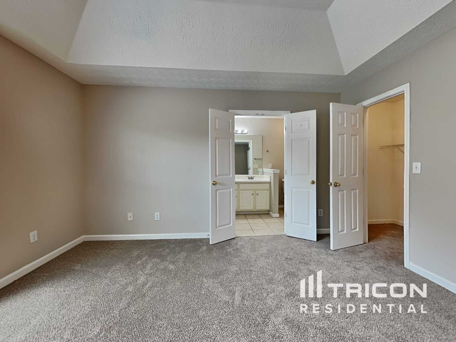 Building Photo - 4980 Wynford Ln