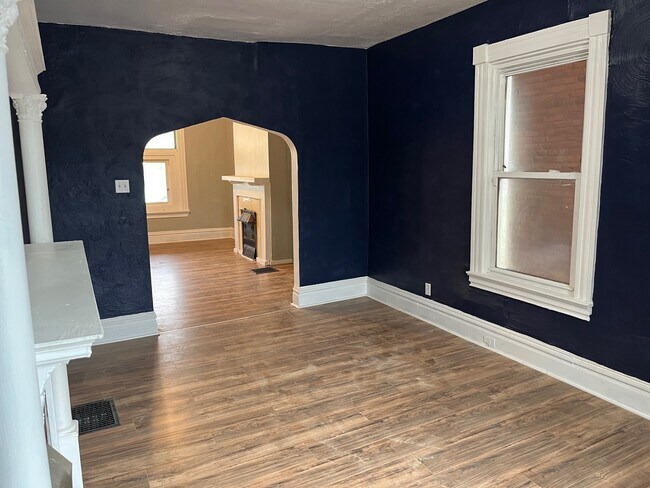 Building Photo - 226 Bausman St