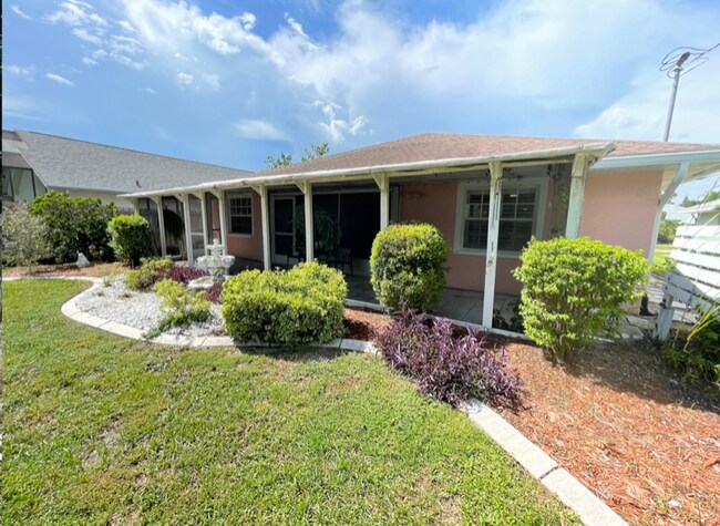 Building Photo - 1012 Laurel Ave