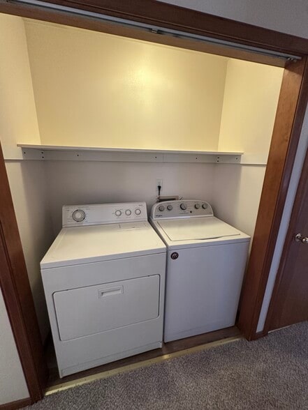 Laundry - 2210 Xenia St